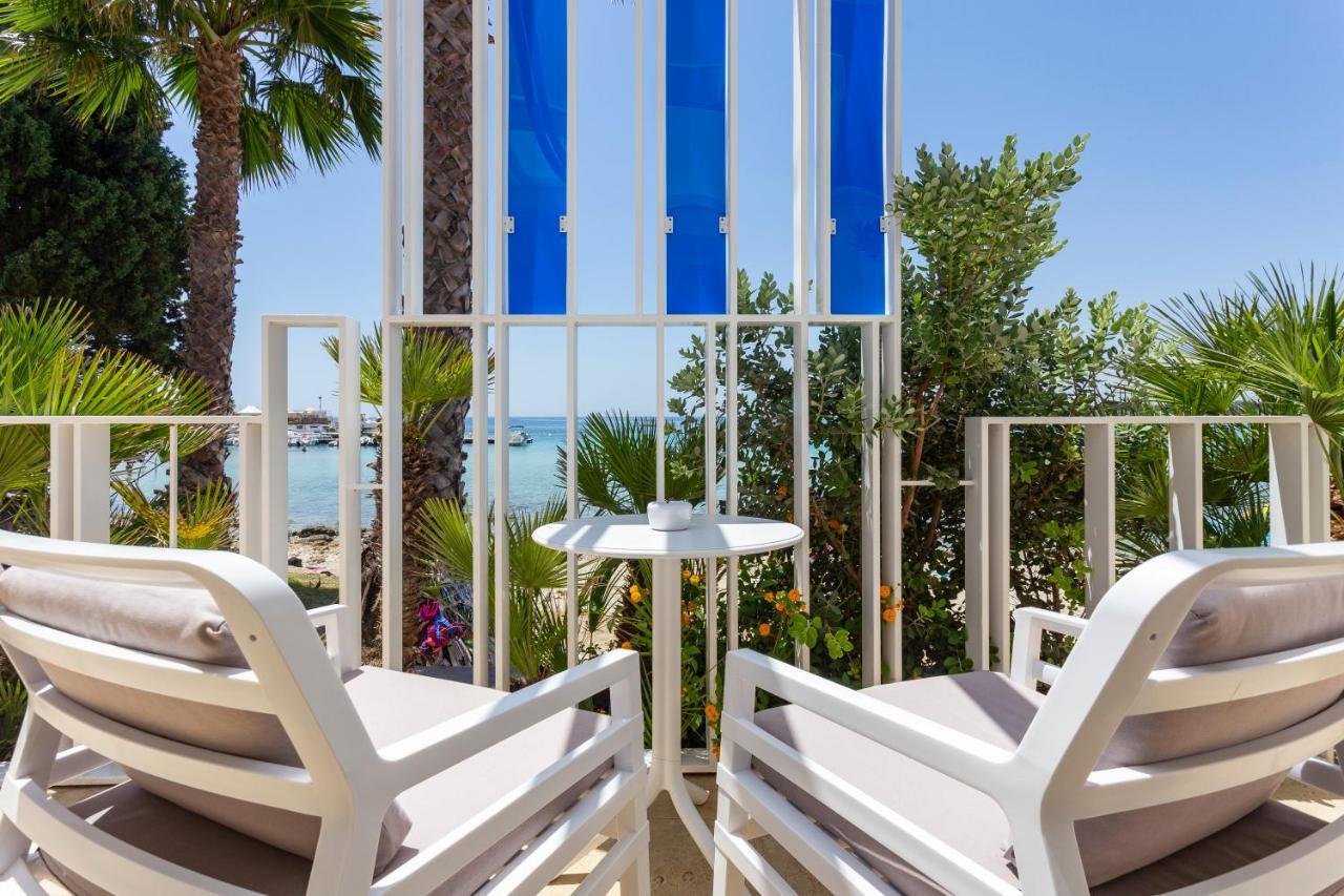 Calapetra Resort 冯塔尼比安奇 外观 照片